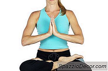 Como O Yoga Bikram Hot Beneficia O Corpo Total?